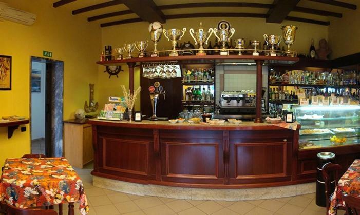 Albergo Antica Luni Zewnętrze zdjęcie