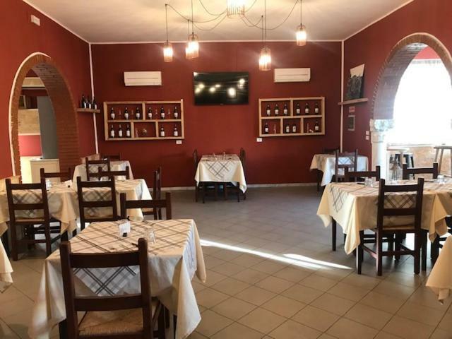 Albergo Antica Luni Zewnętrze zdjęcie